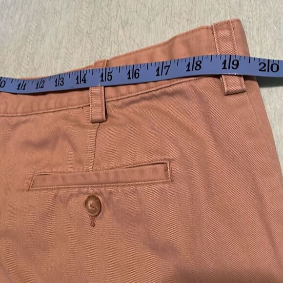 Van Heusen khaki 38 waist men’s shorts EUC 100% Cotton 8” inseam, flat front - Picture 12 of 12